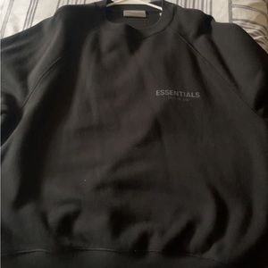 Fear of god essentials crewneck mens size small